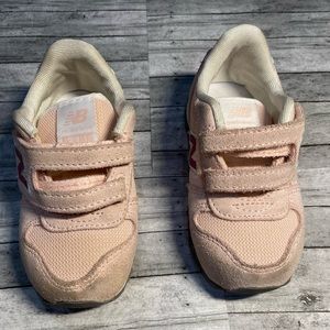 Toddler girl New balance sneaker size 7